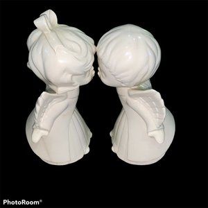 Ceramic Kissing Boy/Girl Angel Figures/statues